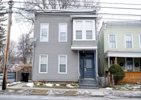 104 2nd Ave, Troy, NY 12180