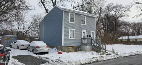 95 3rd St, Albany, NY 12210
