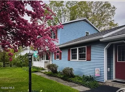 3 Jackson Ave, Greenwich, NY 12834