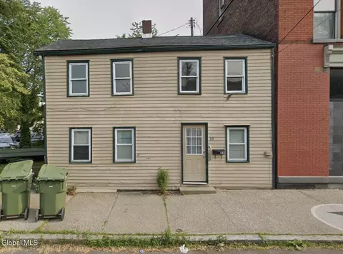 89 Howard St, Cohoes, NY 12047