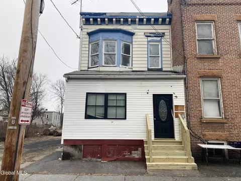 30 Judson St, Albany, NY 12206