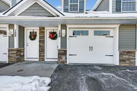 150 Paddock Cir, Schenectady, NY 12306 photo 2