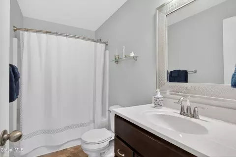 150 Paddock Cir, Schenectady, NY 12306 photo 18
