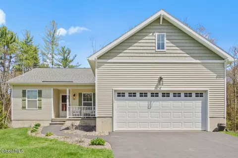 36 Tom Sawyer Dr, Gansevoort, NY 12831