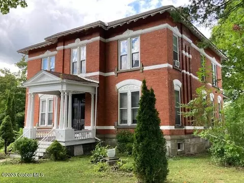 215 S William St UNIT 4, Johnstown, NY 12095
