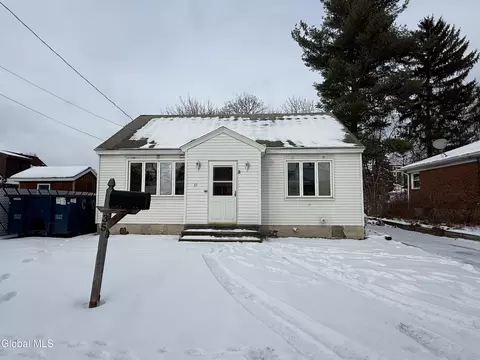 35 Edenburg Ave, Albany, NY 12203
