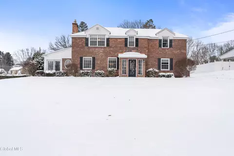 9 Van Dyke Ave, Amsterdam, NY 12010