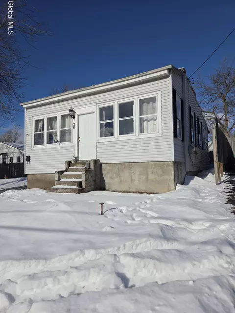 26 Winthrop St, Albany, NY 12205