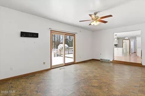 Living - 36 Dunwoodie Rd, Glenmont, NY 12077 photo 3 of 3