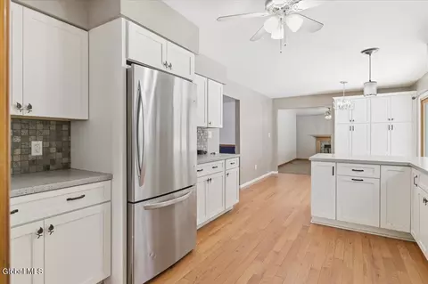 Kitchen - 36 Dunwoodie Rd, Glenmont, NY 12077 photo 4 of 4