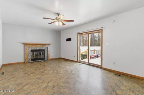 Living - 36 Dunwoodie Rd, Glenmont, NY 12077 photo 2 of 3