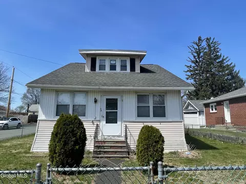 13 Washington Ave, Colonie, NY 12205