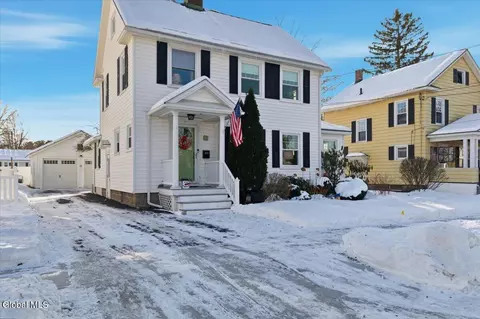15 Raymond Ave, Glens Falls, NY 12801