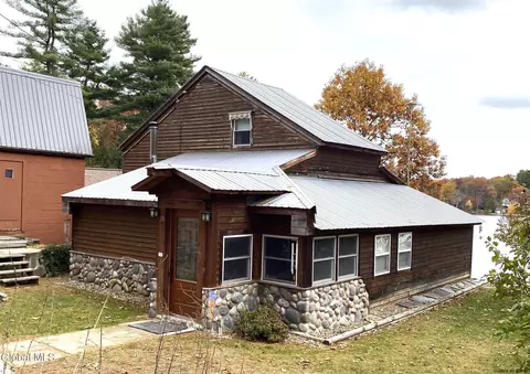 28 Nacy Rd, Lake George, NY 12845