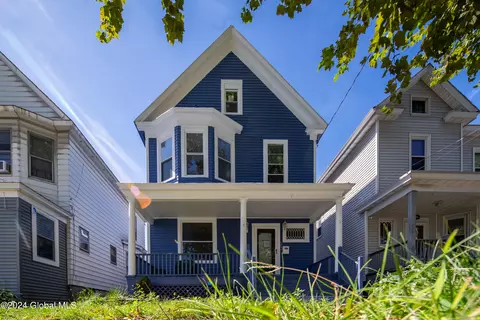 23 Barrows St, Albany, NY 12209