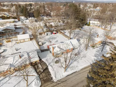 View/Area - 7 Mullen Dr, Schenectady, NY 12306 photo 2 of 3