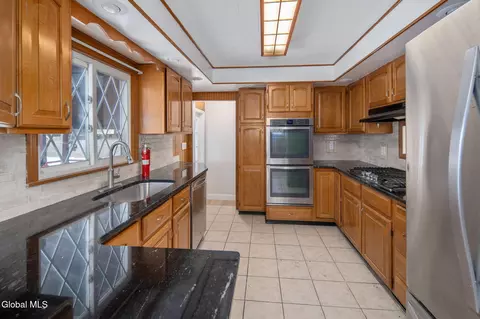 Kitchen - 7 Mullen Dr, Schenectady, NY 12306 photo 1 of 4