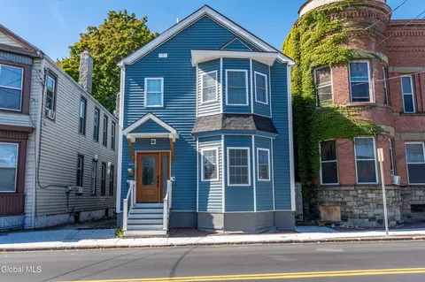 83 2nd Ave, Troy, NY 12180
