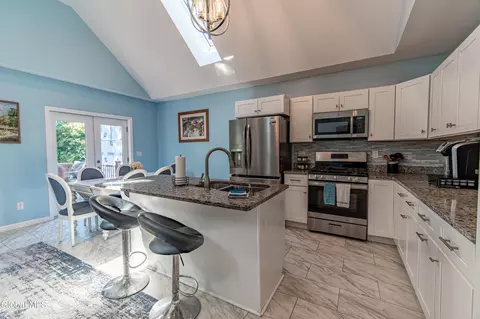 83 2nd Ave, Troy, NY 12180 photo 24