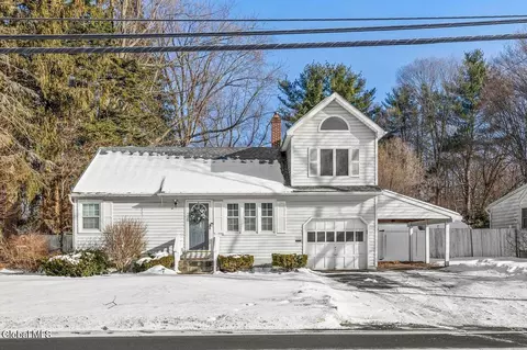 3041 E Lydius St, Schenectady, NY 12303