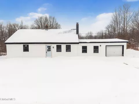 981 Knox Cave Rd, Altamont, NY 12009