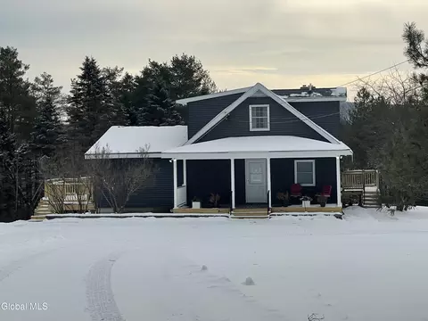 382 Old Rd, Cropseyville, NY 12052