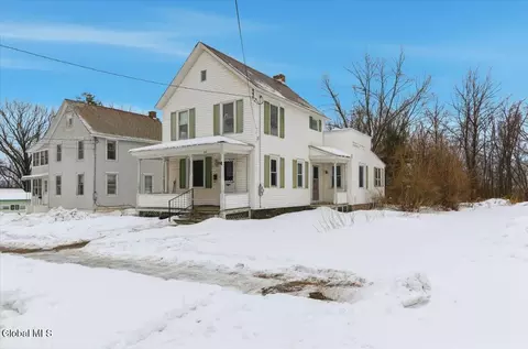 28 Prospect St, Fort Edward, NY 12828