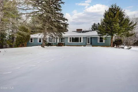 179 Steadwell Rd, Amsterdam, NY 12010