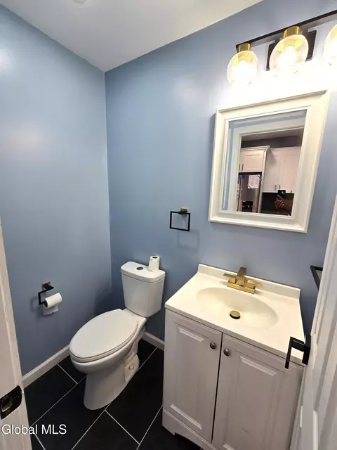 Bath - 6 Elbert St, Schenectady, NY 12304 photo 1 of 3