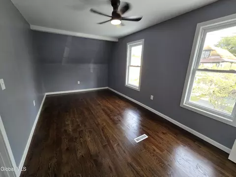 Bedroom - 6 Elbert St, Schenectady, NY 12304 photo 1 of 6
