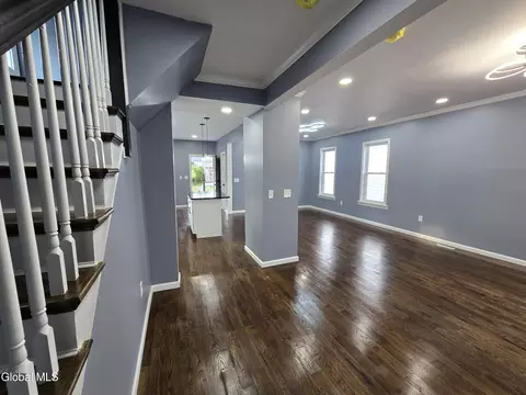 Entry Way - 6 Elbert St, Schenectady, NY 12304 photo 1 of 1