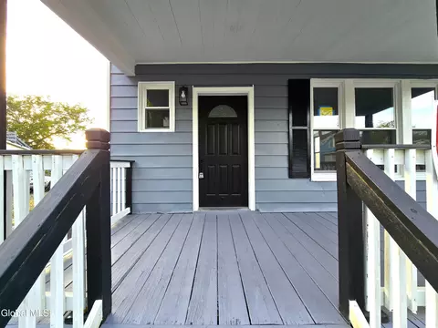Exterior - 6 Elbert St, Schenectady, NY 12304 photo 3 of 6