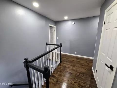 Entry Way - 910 Gerling St, Schenectady, NY 12308 photo 1 of 2