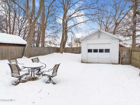Exterior - 841 Harrison Ave, Schenectady, NY 12306 photo 4 of 6