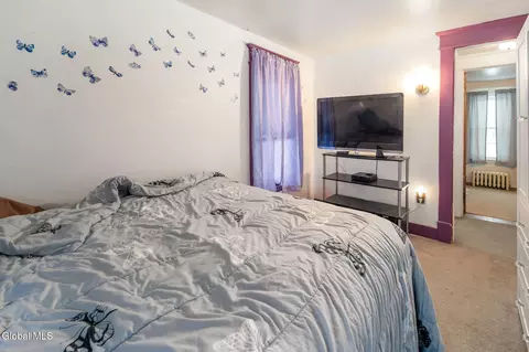 Bedroom - 841 Harrison Ave, Schenectady, NY 12306 photo 2 of 4