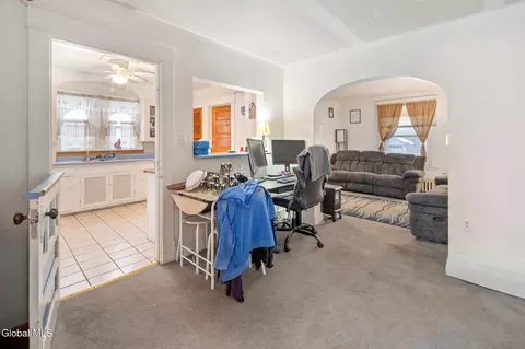 Entry Way - 841 Harrison Ave, Schenectady, NY 12306 photo 2 of 2
