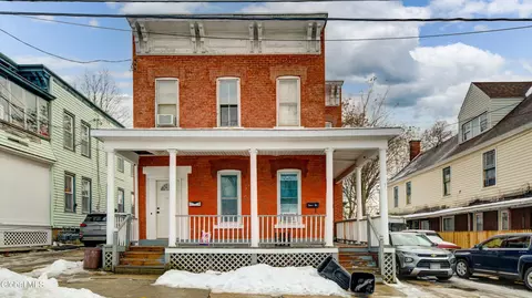 7 Jackson St, Amsterdam, NY 12010