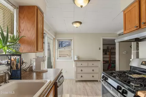 Kitchen - 2564 Consaul Rd, Schenectady, NY 12304 photo 3 of 3
