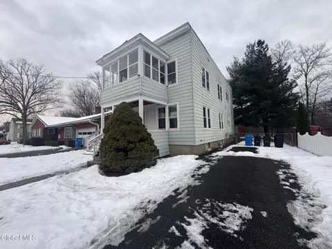 112 Kenosha St, Albany, NY 12209
