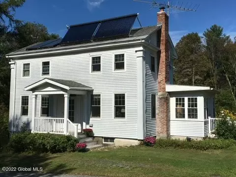 19 Center White Creek Ln, White Creek, NY 12057