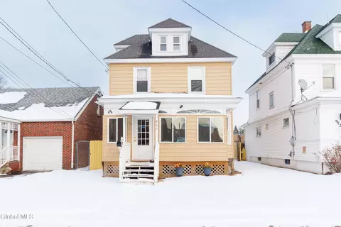 969 Vischer Ave, Rotterdam, NY 12306