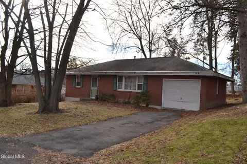 984 State St, Albany, NY 12203