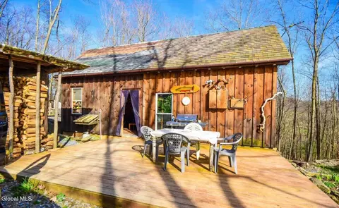 277 Breese Hollow Rd, Hoosick Falls, NY 12090