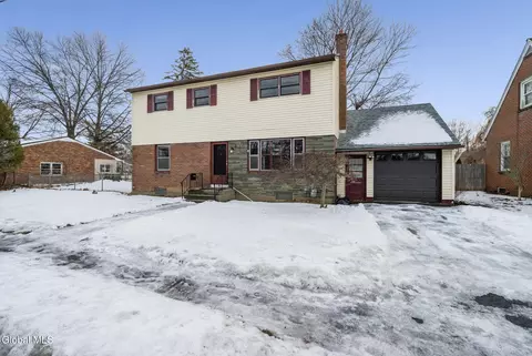 35 Albion St, Scotia, NY 12302