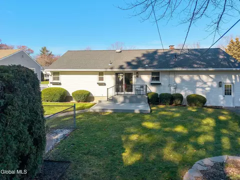 Exterior - 23 Continental Rd, Schenectady, NY 12306 photo 3 of 10