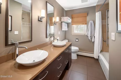 Bath - 23 Continental Rd, Schenectady, NY 12306 photo 1 of 4
