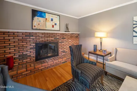 Living - 23 Continental Rd, Schenectady, NY 12306 photo 2 of 4