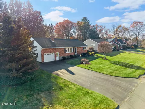 View/Area - 23 Continental Rd, Schenectady, NY 12306 photo 2 of 9
