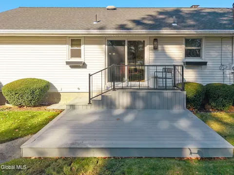 Exterior - 23 Continental Rd, Schenectady, NY 12306 photo 2 of 10