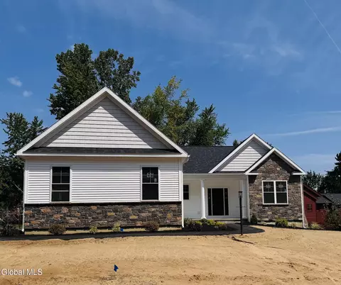 103 Maxwell Rd, Latham, NY 12110